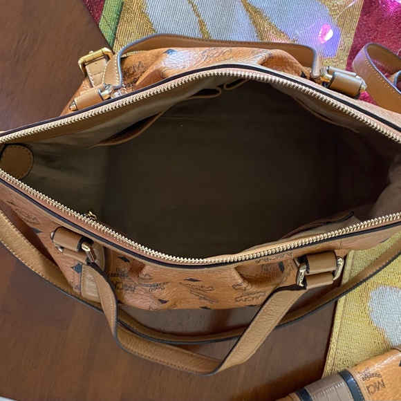 MCM Vintage Cognac Visetos Boston Bag in EUC with shoulder strap $250 - Picture 10 of 12